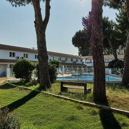 Hotell Artemia - Avec Piscine - Bornes Electriques - Parking Prive - Local Velo-moto 3*