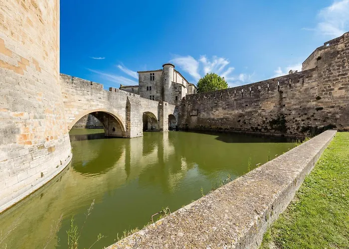 Noemys - Ex Mona Lisa Royal Hotel Aigues-Mortes