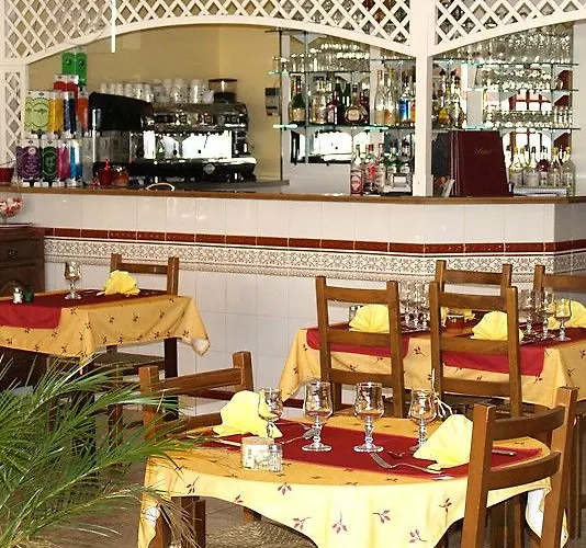 Hotel Noemys - Ex Mona Lisa Royal Aigues-Mortes