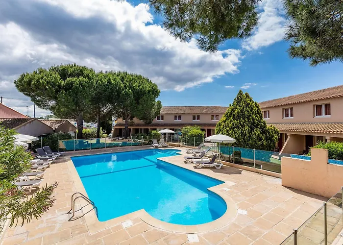 Noemys - Ex Mona Lisa Royal Hotel 3*