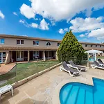 Artemia - Avec Piscine - Bornes électriques - Parking Privé - Local Vélo-moto Hotel Aigues-Mortes