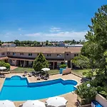 Hotel Artemia - Avec Piscine - Bornes électriques - Parking Privé - Local Vélo-moto