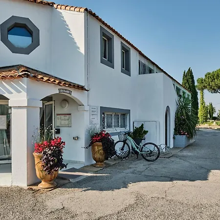 Artemia - Avec Piscine - Bornes électriques - Parking Privé - Local Vélo-moto 3*