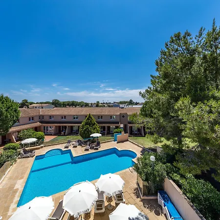 Hotel Artemia - Avec Piscine - Bornes électriques - Parking Privé - Local Vélo-moto Aigues-Mortes