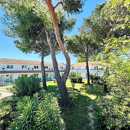 Artemia - Avec Piscine - Bornes électriques - Parking Privé - Local Vélo-moto 3* Aigues-Mortes