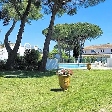 Hotel Artemia - Avec Piscine - Bornes électriques - Parking Privé - Local Vélo-moto
