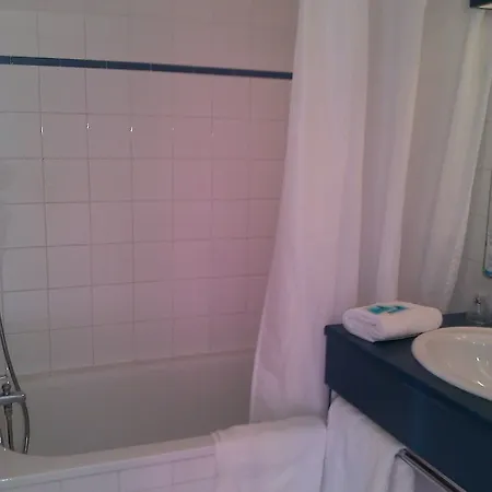Hotel Artemia - Avec Piscine 3*