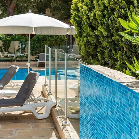 Hotel Artemia - Avec Piscine Aigues-Mortes