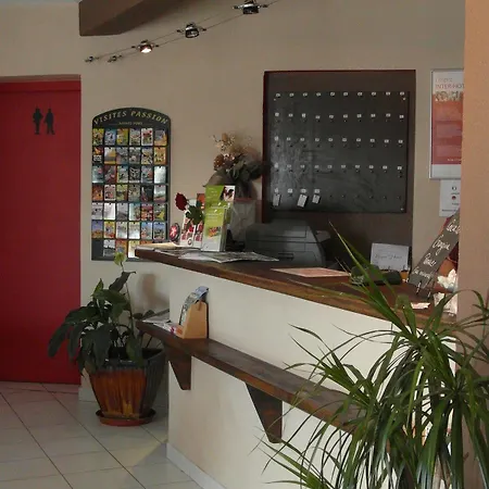 Artemia - Avec Piscine Hotel 2*