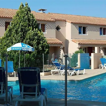 Hotel Artemia - Avec Piscine - Bornes électriques - Parking Privé - Local Vélo-moto